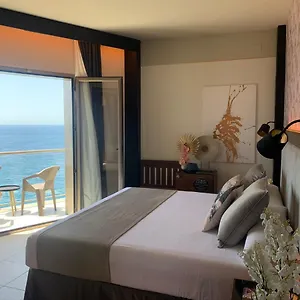 https://on-aleta-room-designed-for-adults.es-andalucia.com